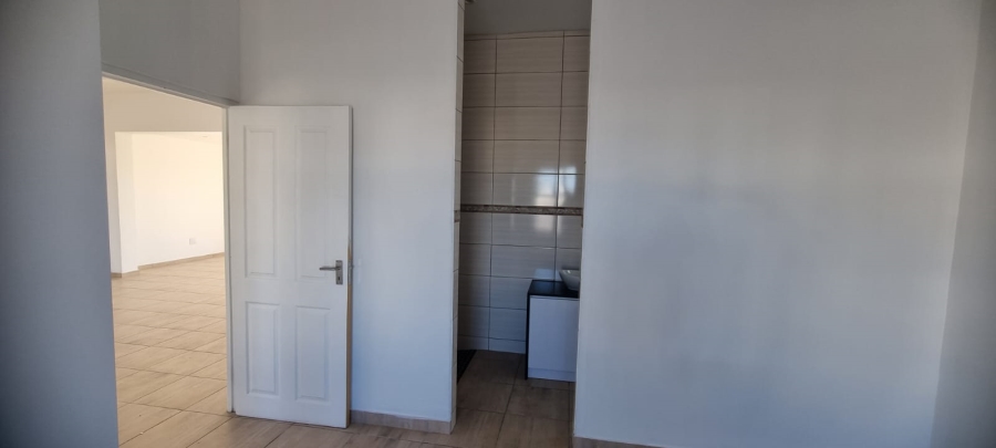 3 Bedroom Property for Sale in Laguna Hills Western Cape